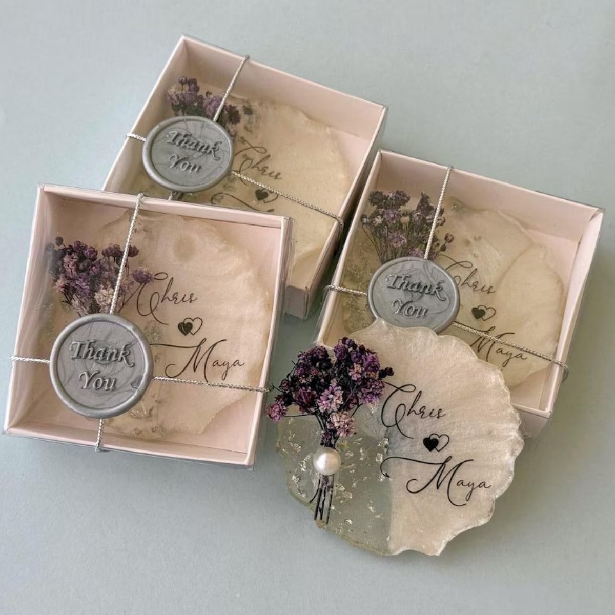 Magnet Souvenir Pernikahan yan - Resin Art Baby ulasan dan harga